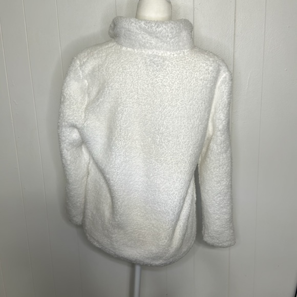White Sherpa quarter zip - Picture 2 of 2
